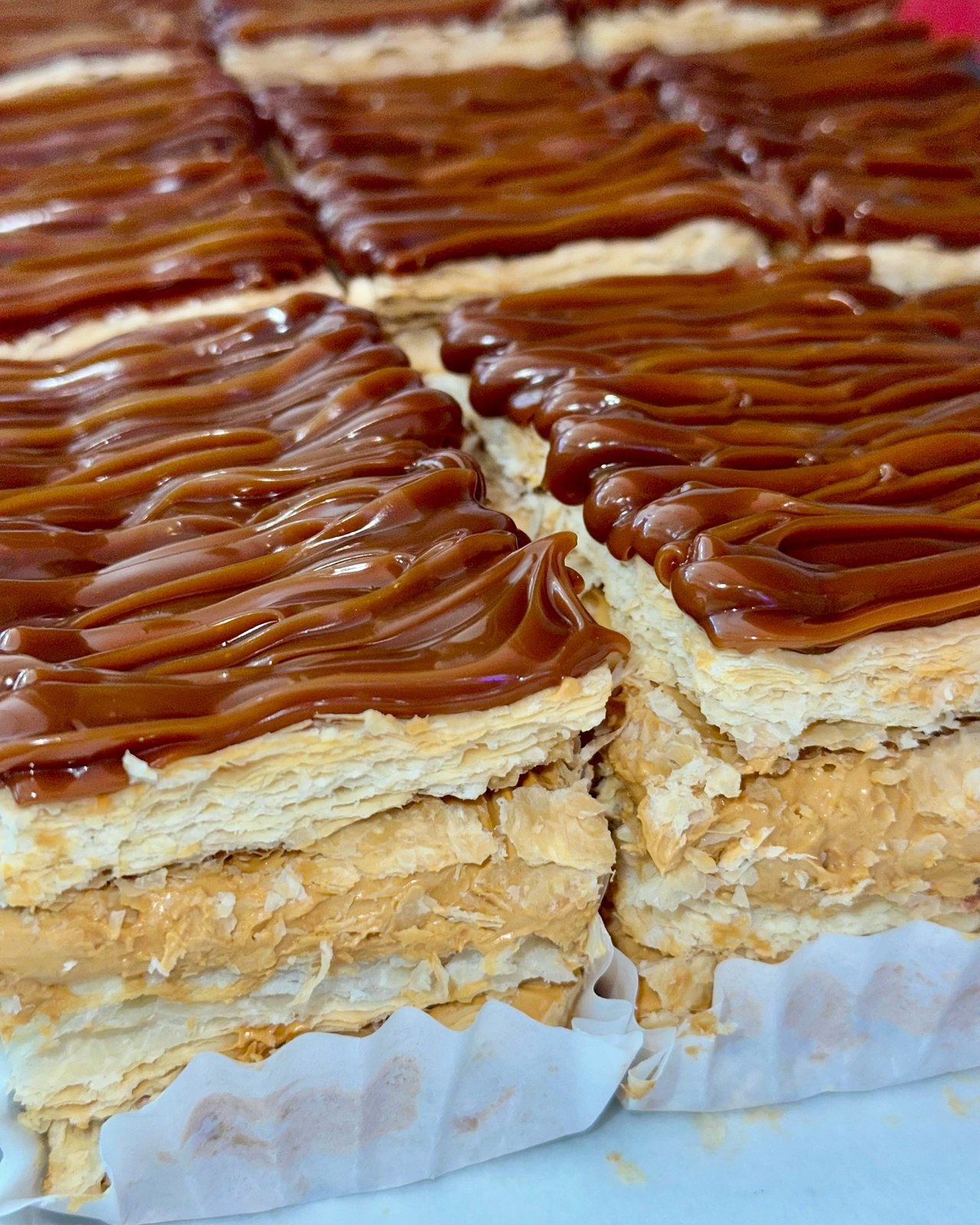 Flaky milhojas layered with arequipe and caramel
